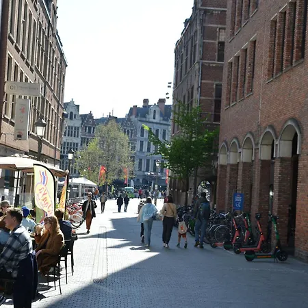 Historical Center Antwerp, All On Foot Exterior photo